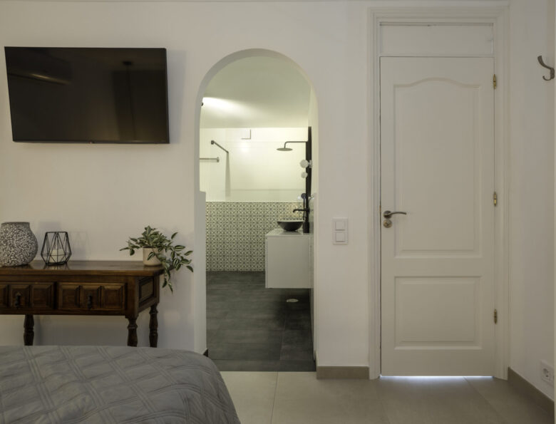 Finals Master Guest Room - Master GR 2